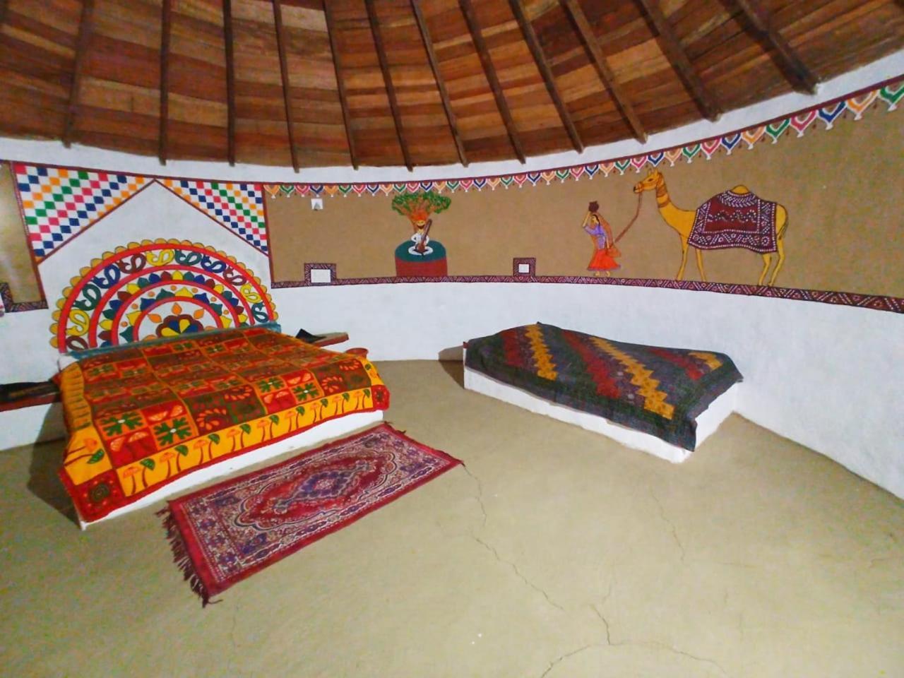 Banni Village Resort - Rann Of Kutch Bherandiāla Esterno foto