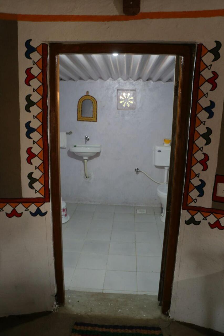 Banni Village Resort - Rann Of Kutch Bherandiāla Esterno foto